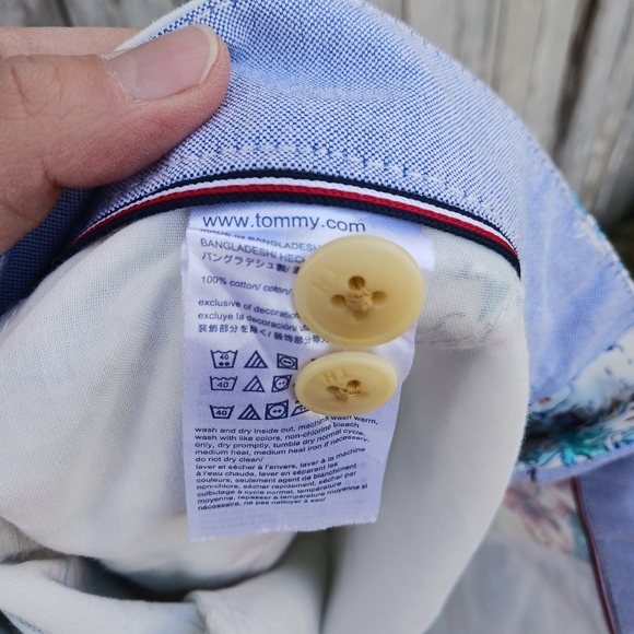 Tommy Hilfiger Tropical Vacation Scene Chino Shorts Size 34 Hawaiian Floral - Picture 6 of 6